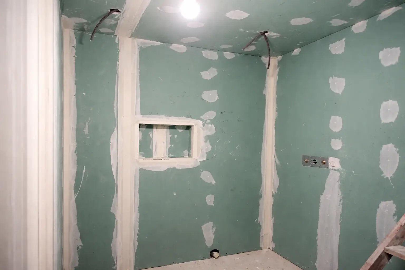 Rénovation de salle de bain en cours (1) renovation_salle_de_bain_saint_chamond
